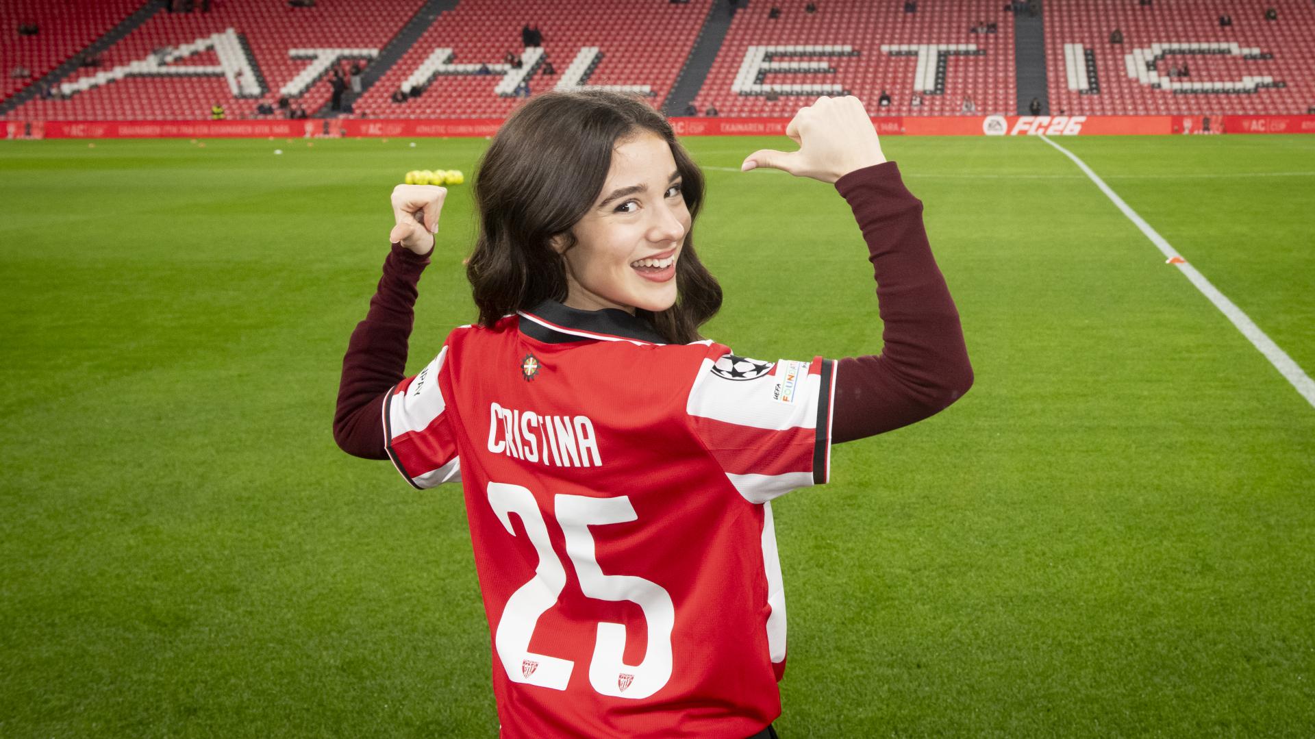 Cristina Lora, ganadora de Operación Triunfo 2025, en San Mamés